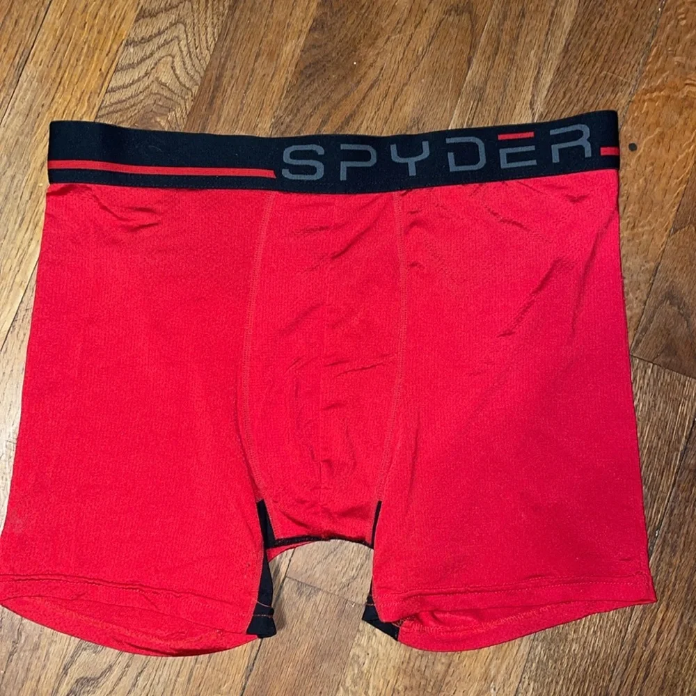 •SPYDER•NWOB BLACK, RED, & GRAY BUNDLE OF 4- BOXER BRIEFS SIZE MEDIUM (32-34)